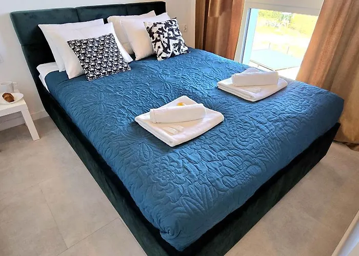 Amber View By Triapart *